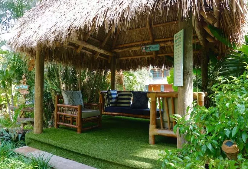 Riverside Apartments By The Beach