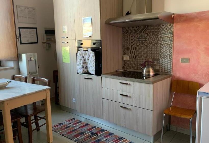 هاستل Casa Di Chiara