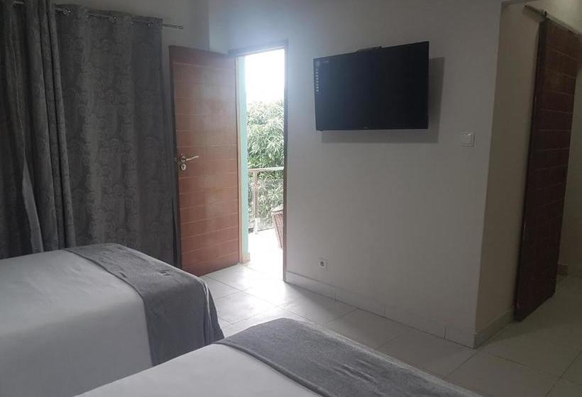 بنسيون Orquidea Guesthouse Spa & Restaurant