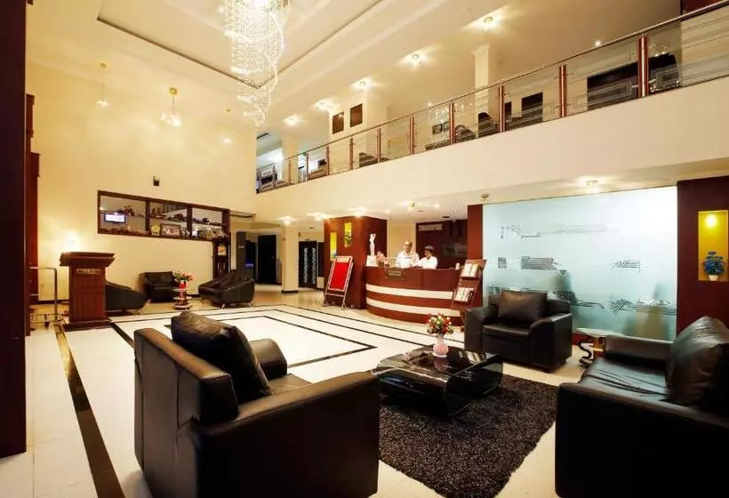 Hotelli Rose International