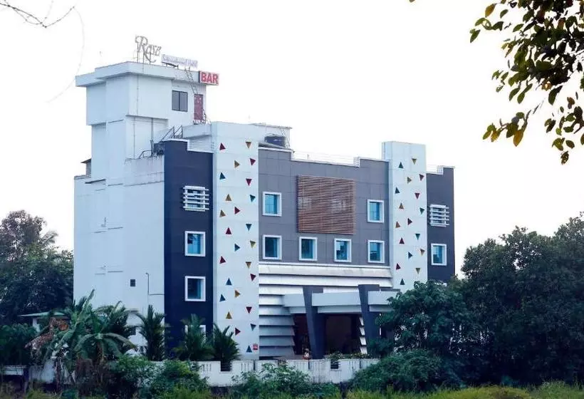 Hotelli Rose International