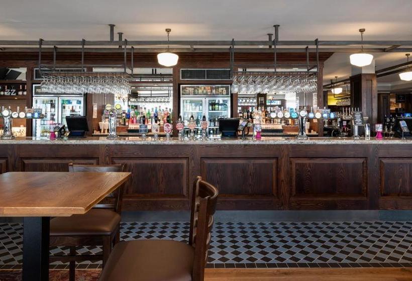 فندق Thomas Ingoldsby Wetherspoon