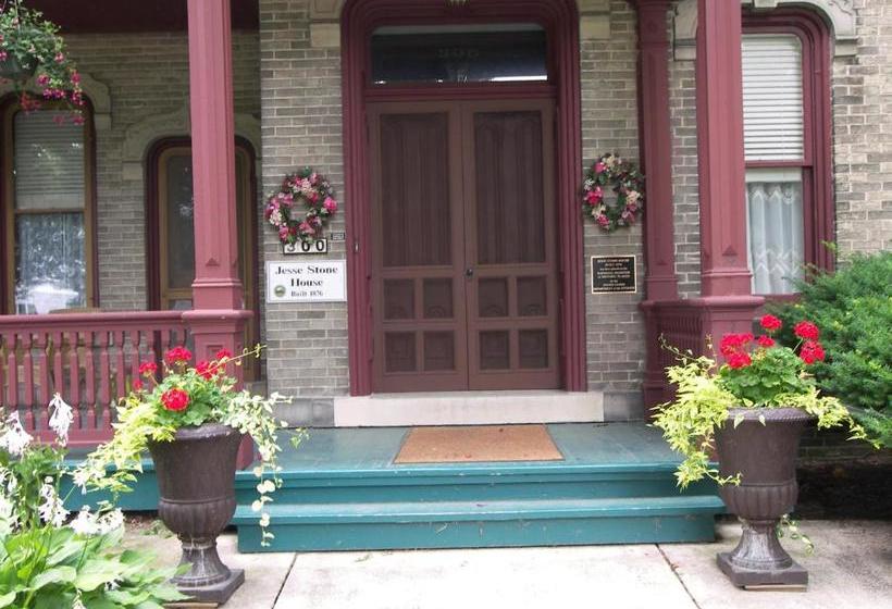 Jesse Stone House B & B