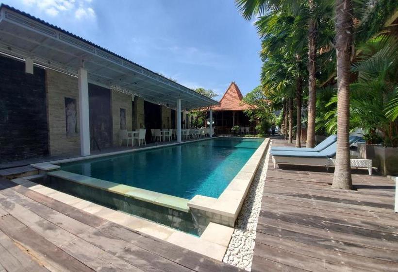 펜션 North Wing Canggu Resort