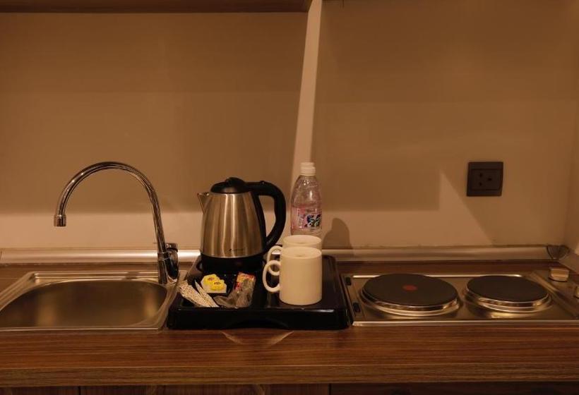 ستاى ان السلامه غرف واجنحه فندقيه Stay Inn Suites