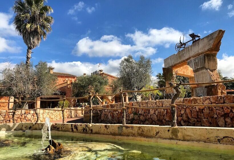 هتل Agroturismo Es Gallicant