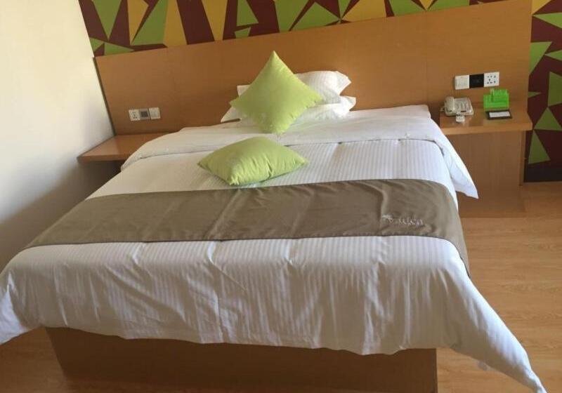 בית מלון כפרי Vatica Xingtai Qiaoxi District Yongkang Street Technical College