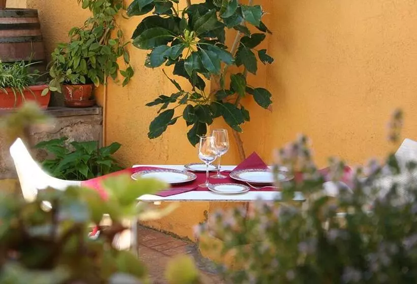 Retkeilymaja Casa Antiquary