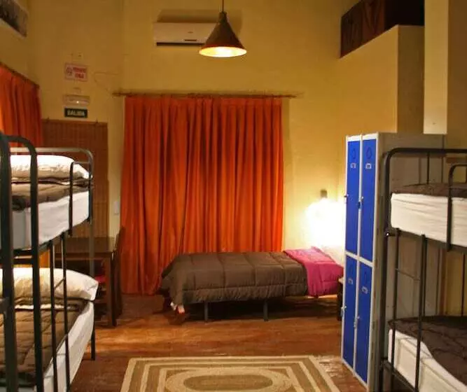 Retkeilymaja Casa Antiquary