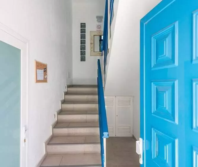 ユースホステル Riva Guest House Los Abrigos