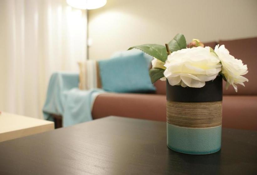 Apartamentos La Estación M&s