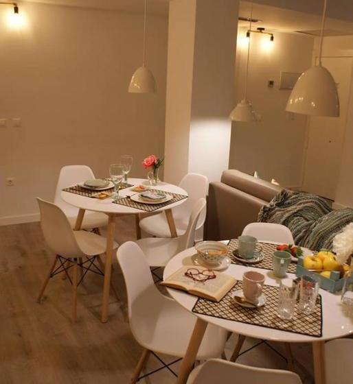 Apartamentos La Estación M&s