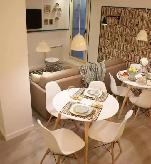 Apartamentos La Estación M&s