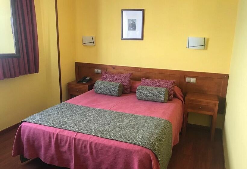 בית מלון כפרי La Trébede