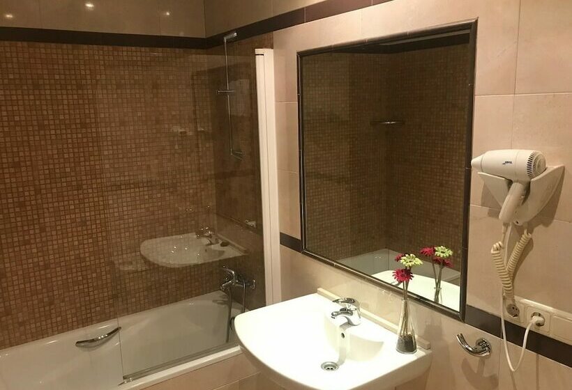 בית מלון כפרי La Trébede