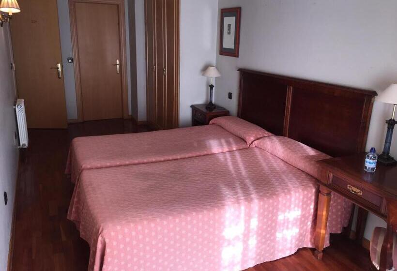 Отель Los Angeles