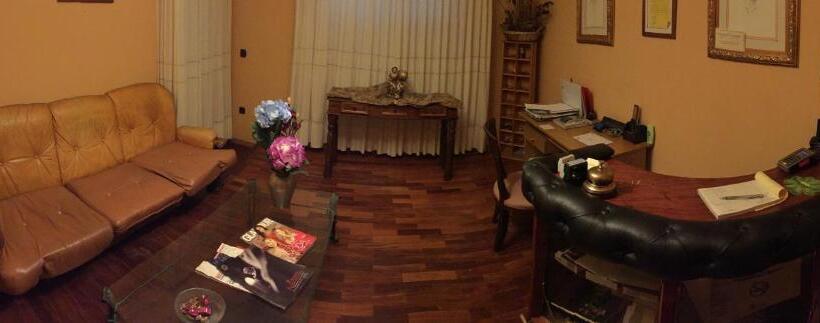 Отель Los Angeles