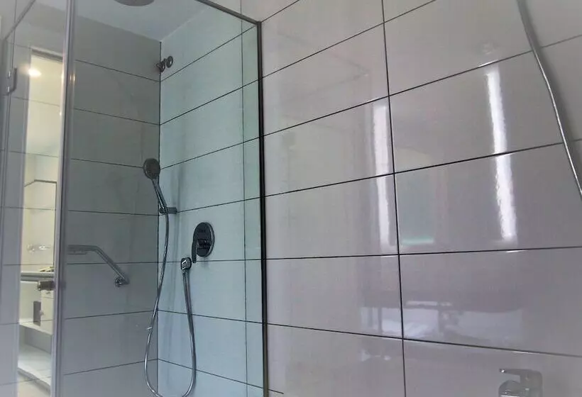 ペンション Four Rooms