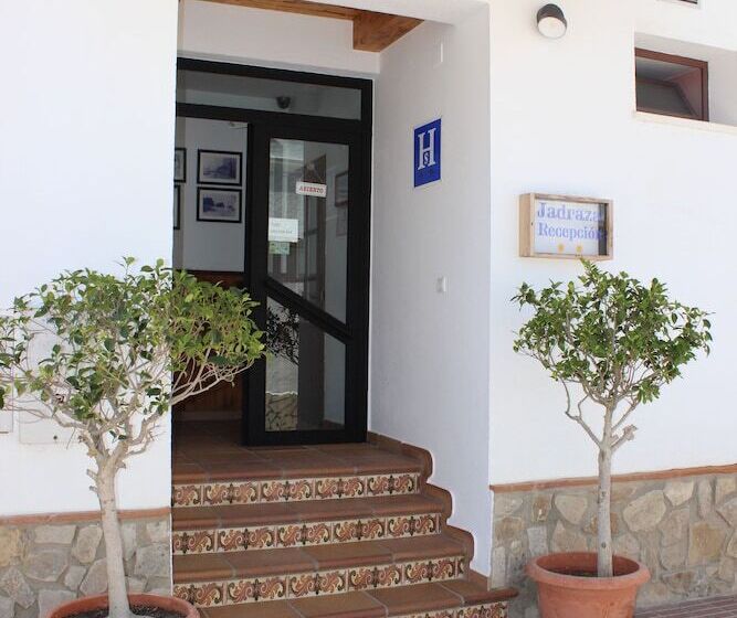 پانسیون Hostal Jadraza