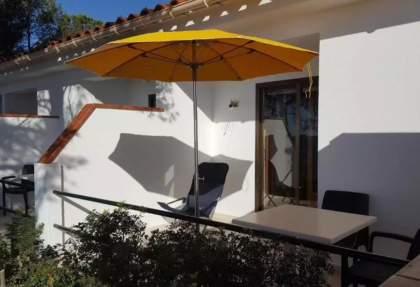 ホテル Hostal Sa Barraca   Adults Only