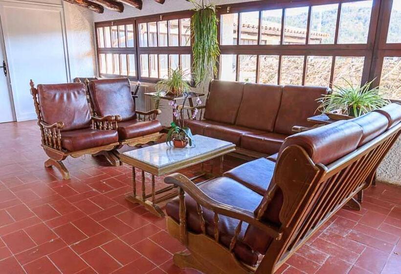 Пансион Hostal La Guineu