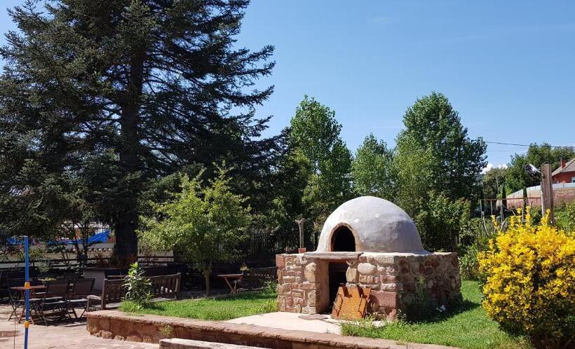 Пансион Hostal La Guineu