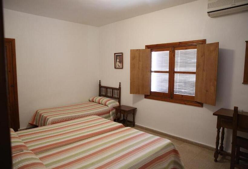 بنسيون Las Banderas