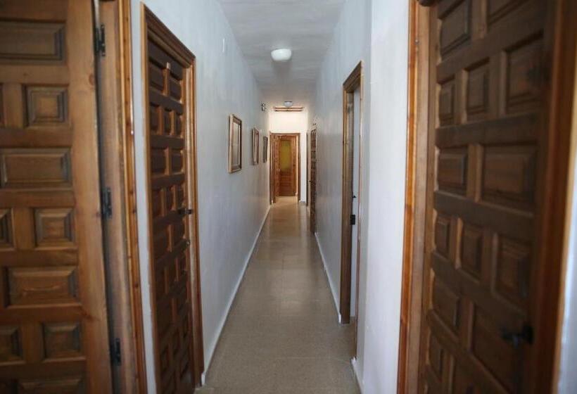 بنسيون Las Banderas