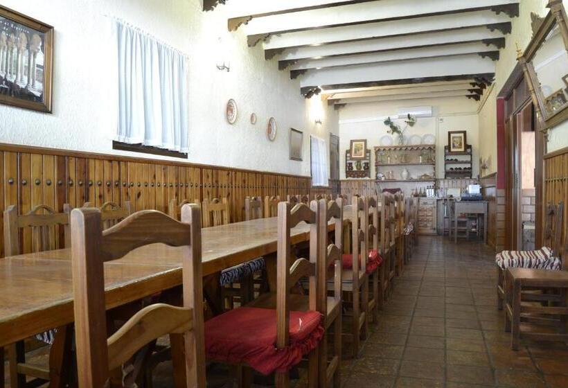 بنسيون Las Banderas