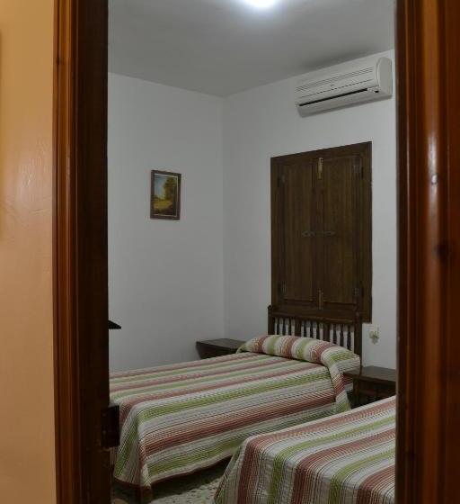 بنسيون Las Banderas