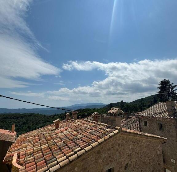 펜션 Hostal Restaurant Casa Comaulis