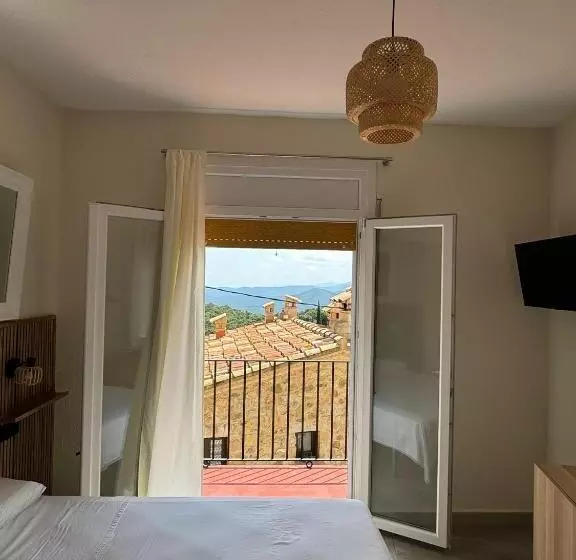 Majatalo Hostal Restaurant Casa Comaulis