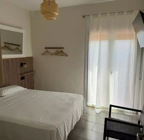 Majatalo Hostal Restaurant Casa Comaulis