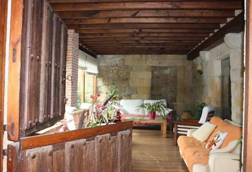 ユースホステル Posada De Peredo Y Villa