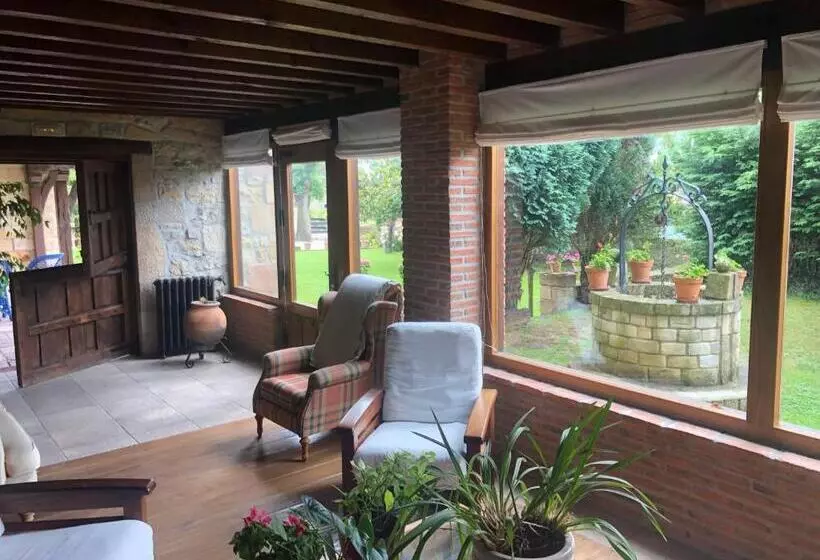 ユースホステル Posada De Peredo Y Villa