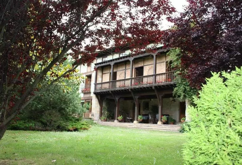 ユースホステル Posada De Peredo Y Villa