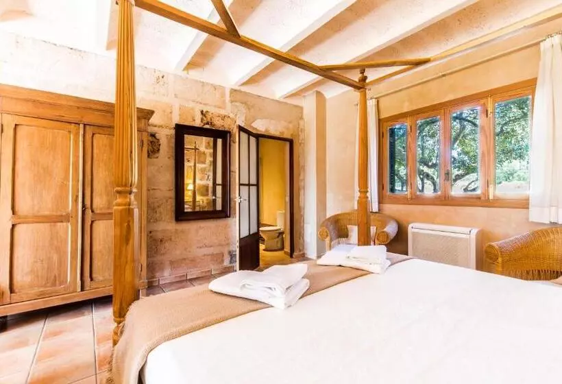 Hotelli Finca Agroturismo Sa Cova Den Borino