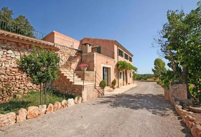 Hotelli Finca Agroturismo Sa Cova Den Borino