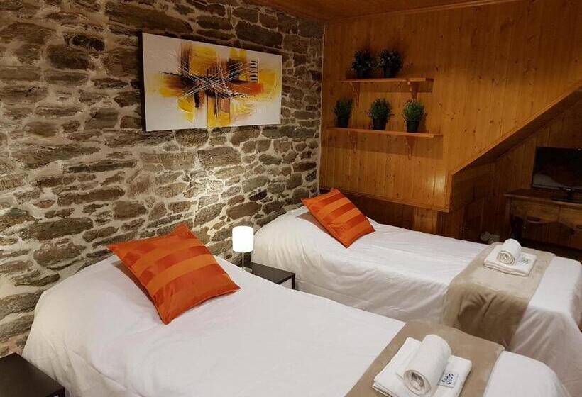 پانسیون Aqua Rooms Sarria