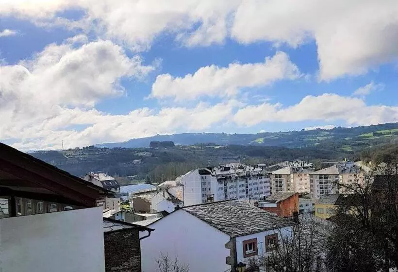 Majatalo Aqua Rooms Sarria