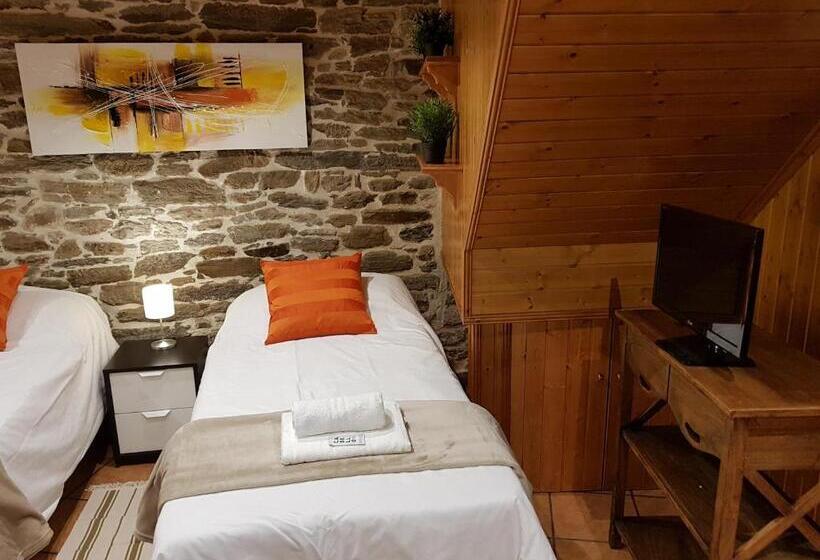 پانسیون Aqua Rooms Sarria