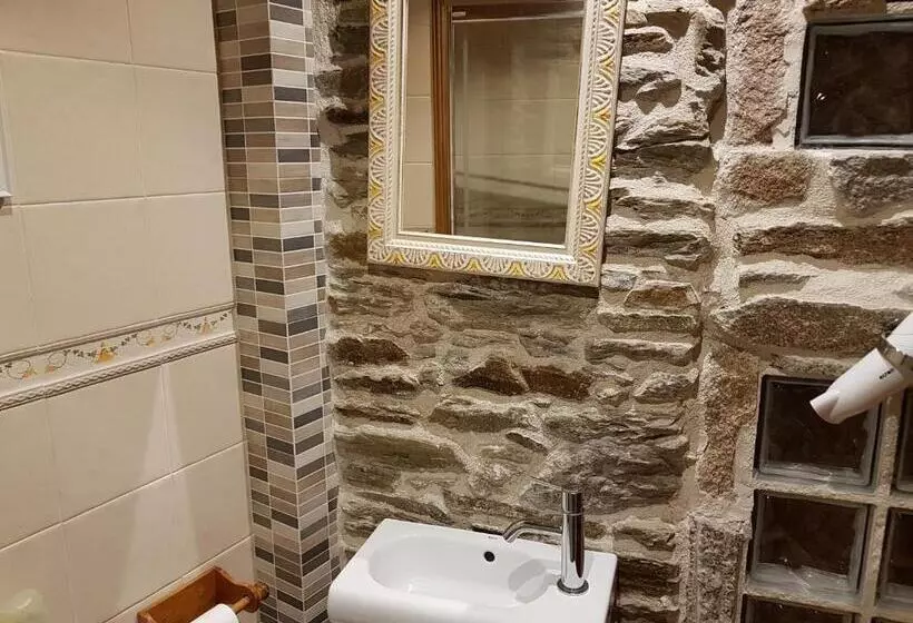 Majatalo Aqua Rooms Sarria