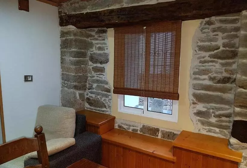 Majatalo Aqua Rooms Sarria