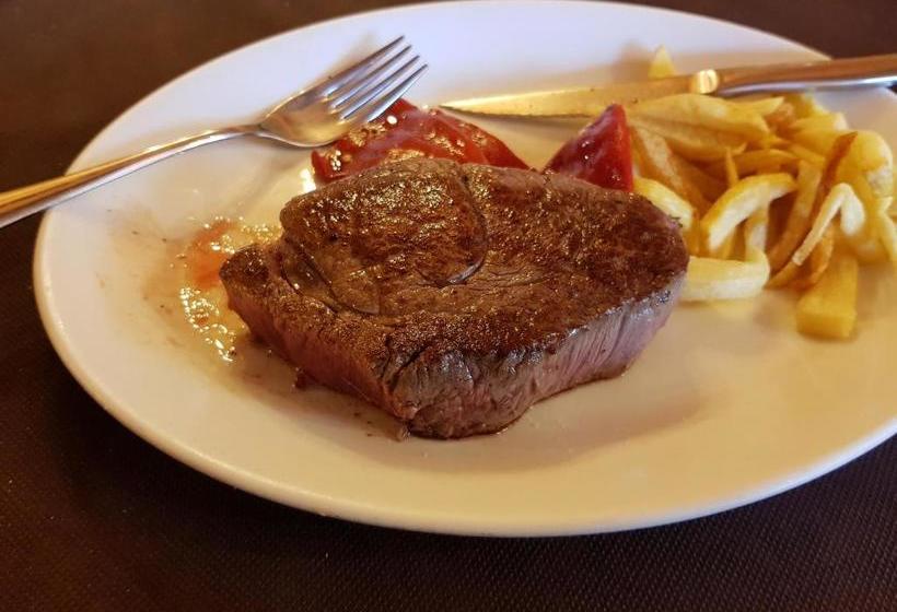 بنسيون Casa Exposito