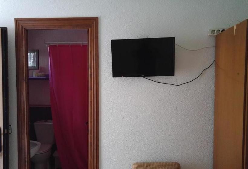 بنسيون Casa Exposito