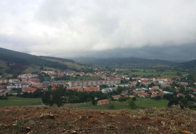 بنسيون Casa Exposito