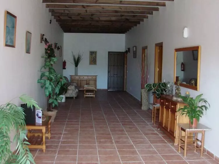 پانسیون Hostal Breñaverde