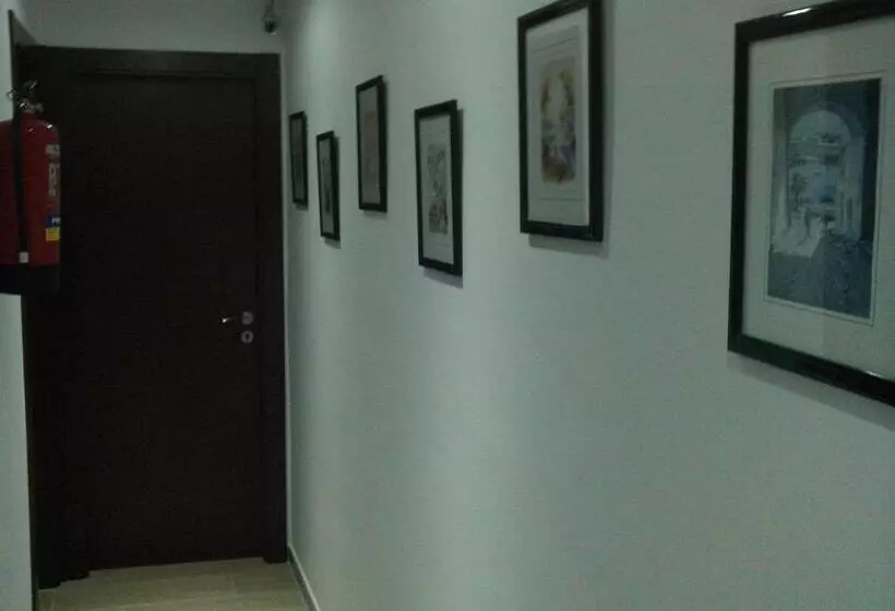 Majatalo Hostal Cubelles