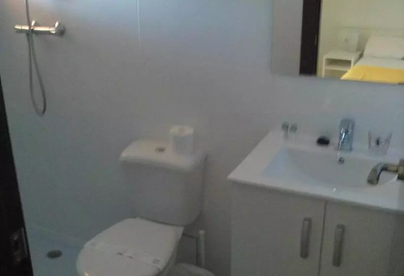 Majatalo Hostal Cubelles