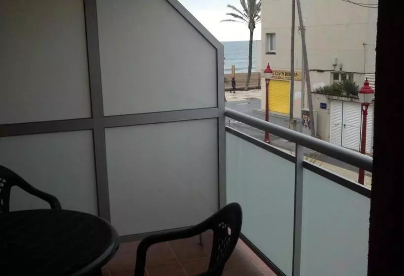 Majatalo Hostal Cubelles